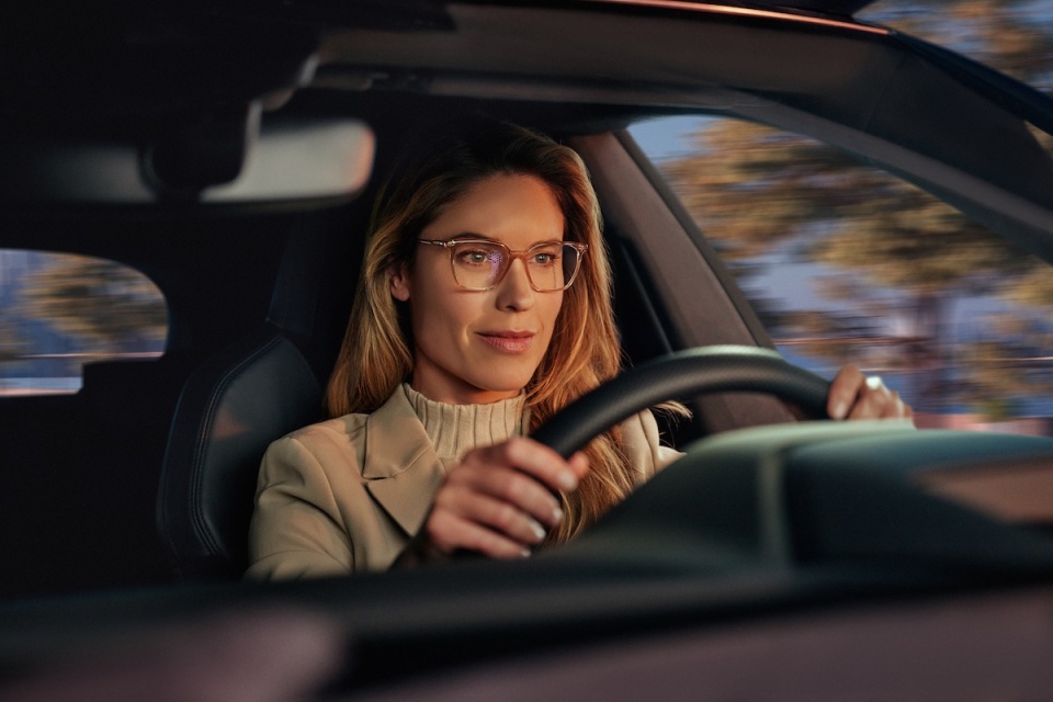 Progresivní brýlové čočky